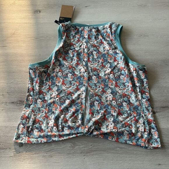 The North Face Dawndream Cross-Front Muscle Tank Reef Waters Daisy Print XXL NWT - Picture 5 of 5